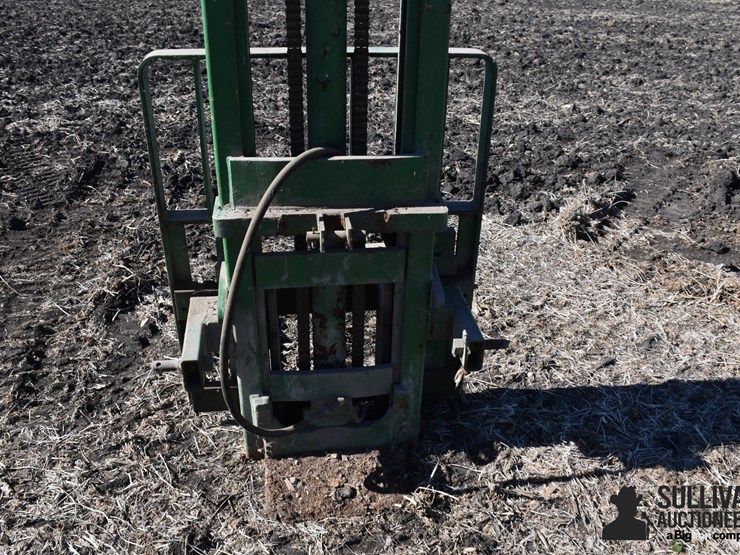 loader-fork-attachment-image-14