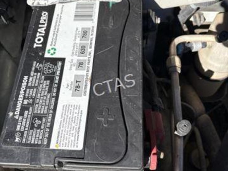 2005-chevrolet-tahoe-image-10