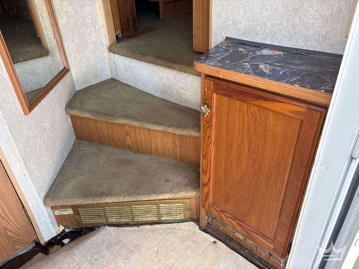 2004-fleetwood-wilderness-advantage-365-bsqs-38ft-t/a-5th-wheel-travel-trailer-image-18