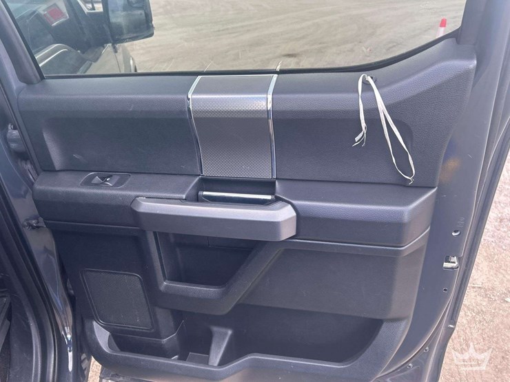 2016-ford-f150-image-24