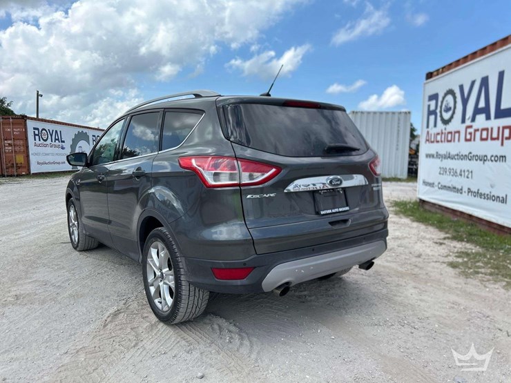 2015-ford-escape-image-4