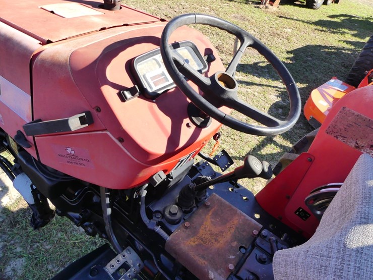 massey-ferguson-533-image-12