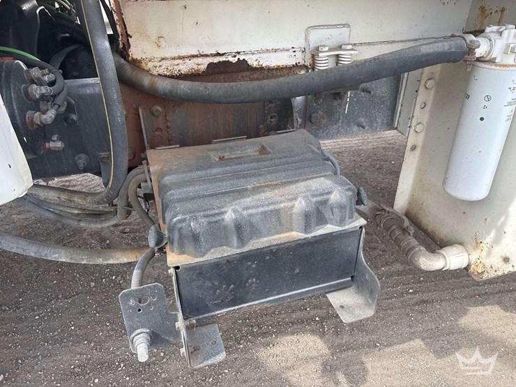 2012-ford-f750-image-16