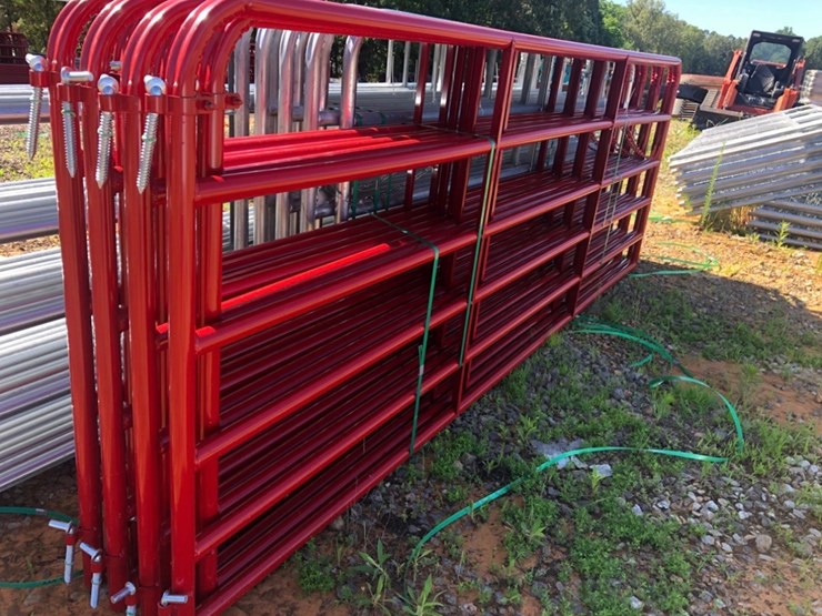 #7a-•-12’-red-gate-image-1