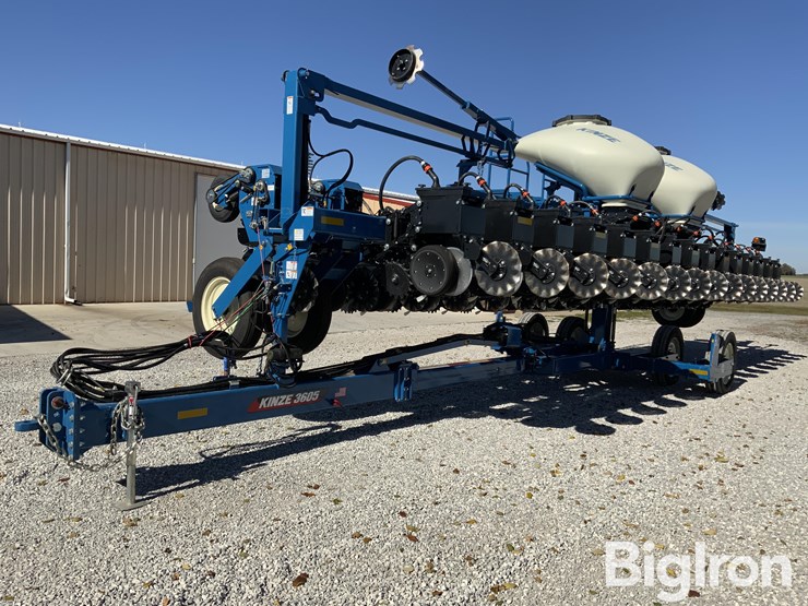 2023-kinze-3605-image-1