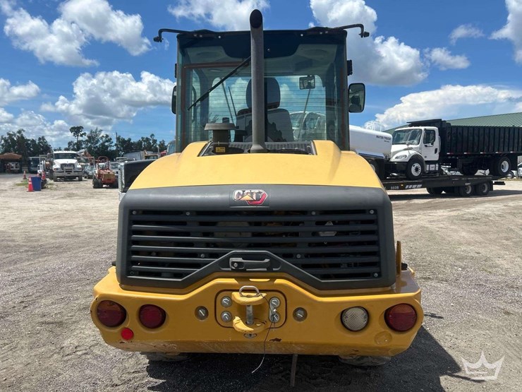 2022-caterpillar-906m-image-18