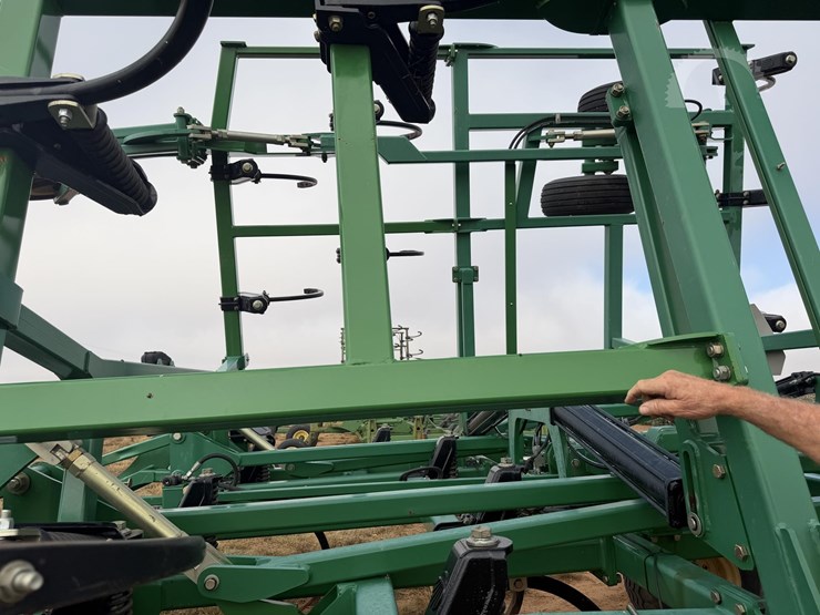 great-plains-6330uc-image-16