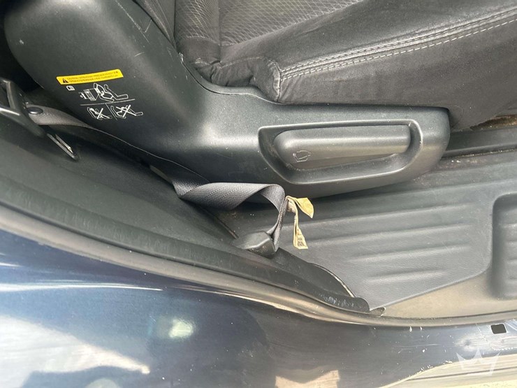 2015-nissan-pathfinder-image-24