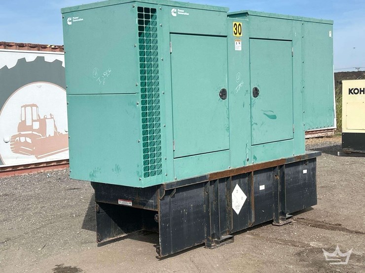 2013-cummins-dsgab-125kw-standby-diesel-generator-image-2