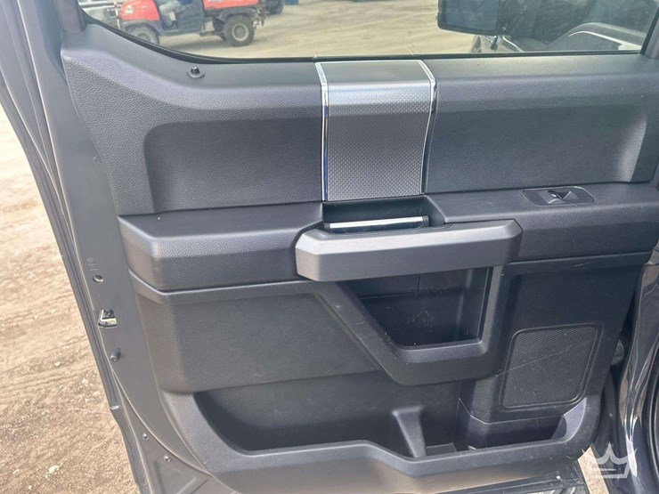 2016-ford-f150-image-22