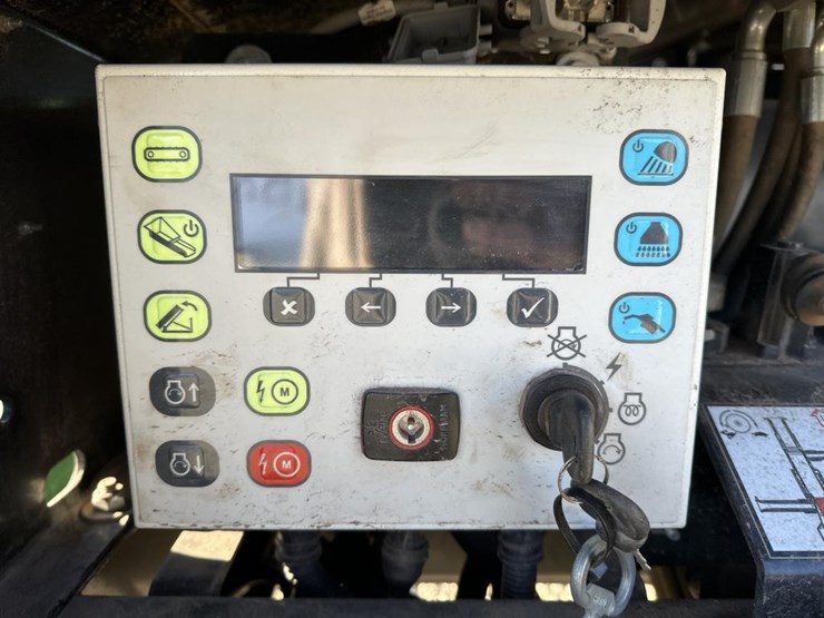 2021-mccloskey-r155-image-77