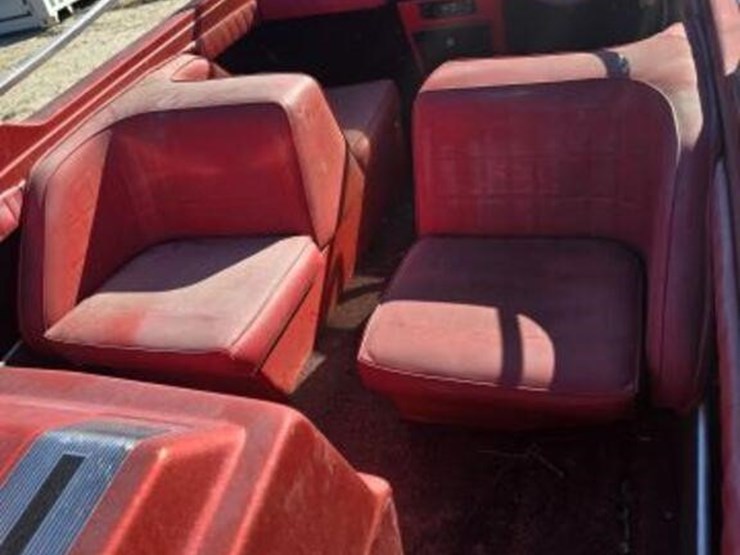 1976-glastron-motor-boat-bad-fuel-pump-image-5