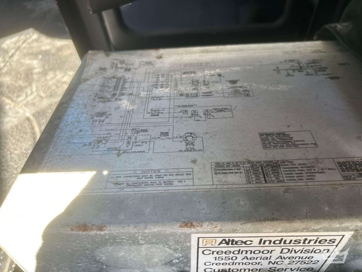 2006-international-durastar-4300-image-12