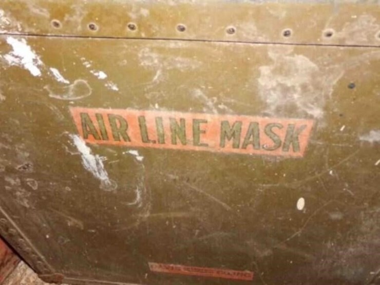 airline-mask-box,-2-mail-boxes,-sign-image-2