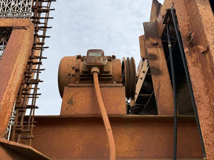 cedarapids-5x16-image-83