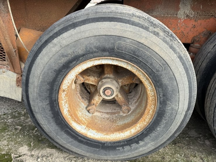 cedarapids-5x16-image-88