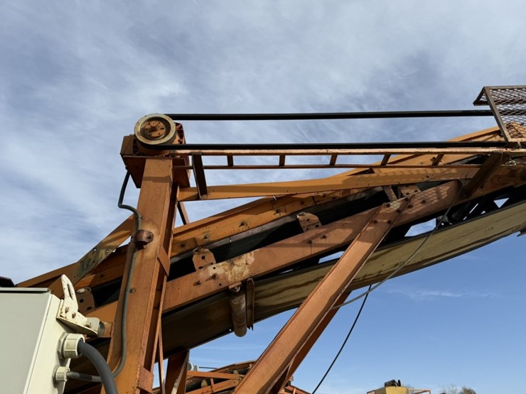 cedarapids-5x16-image-43