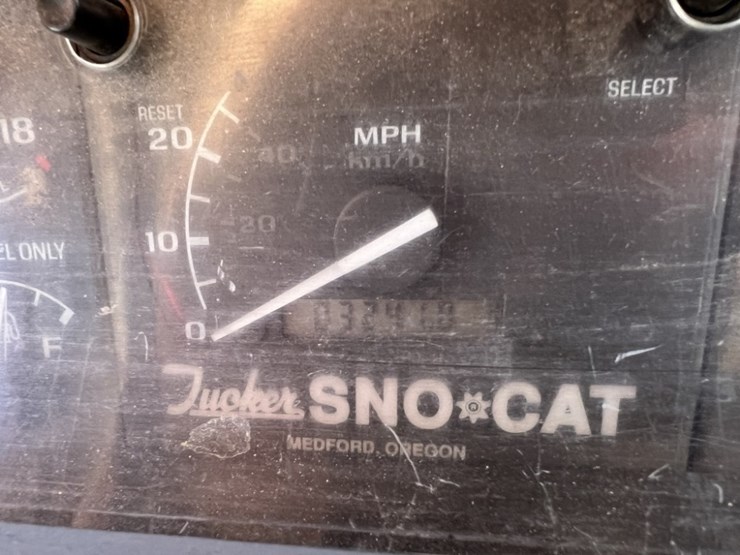 2000-tucker-terra-2000-sno-cat-image-24