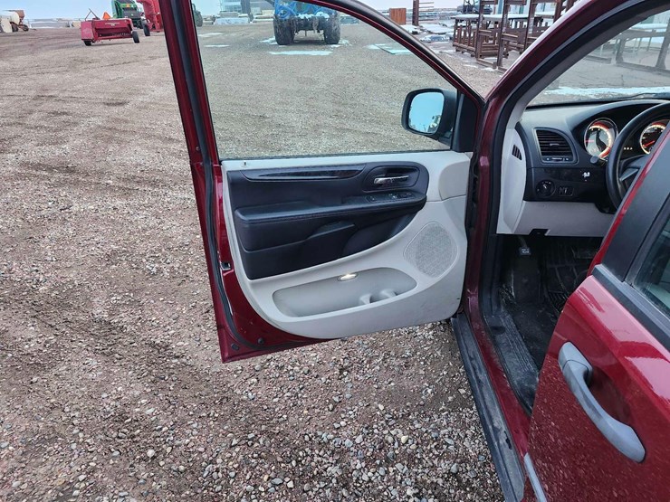 2014-dodge-grand-caravan-se-image-20