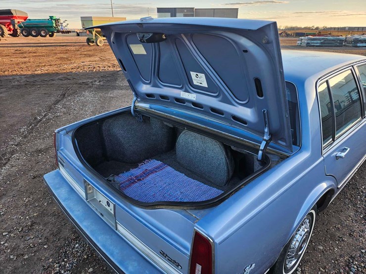 1985-oldsmobile-ninety-eight-regency-image-61