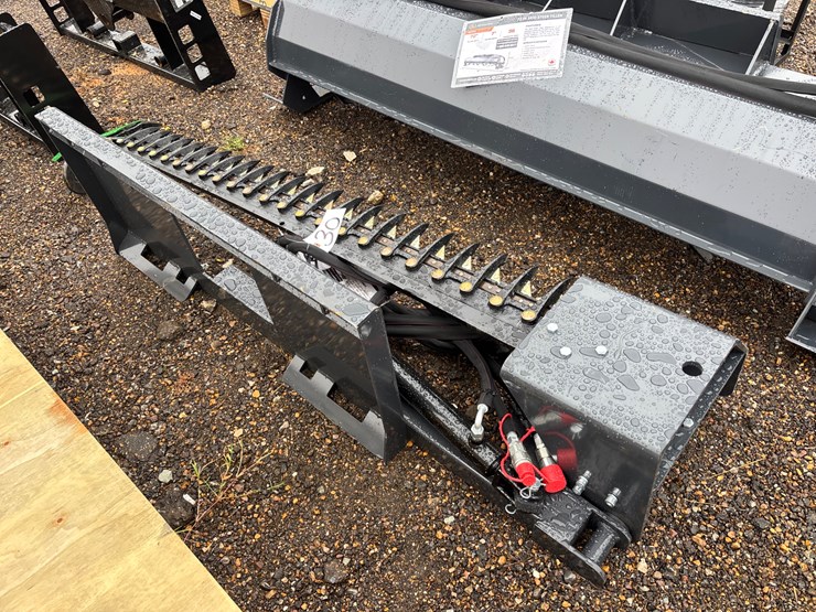 #30-•-wolverine-skid-steer-sickle-mower-image-3