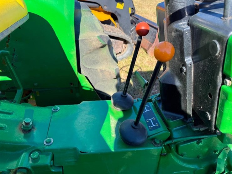 john-deere-2240-image-11