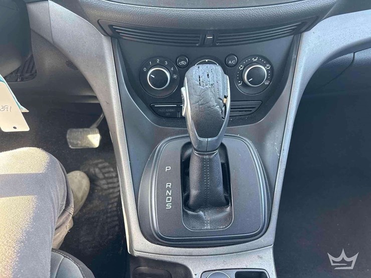 2014-ford-escape-se-image-12