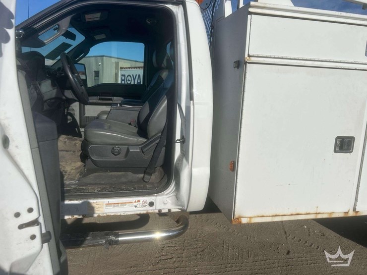 2012-ford-f550-image-9