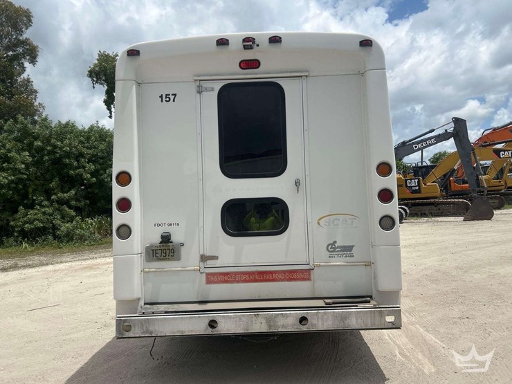 2015-chevrolet-express-4500-image-20