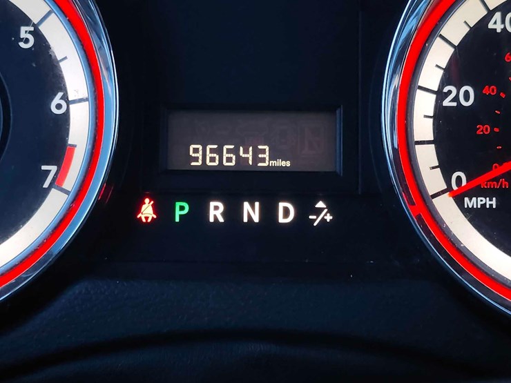 2014-dodge-grand-caravan-se-image-57