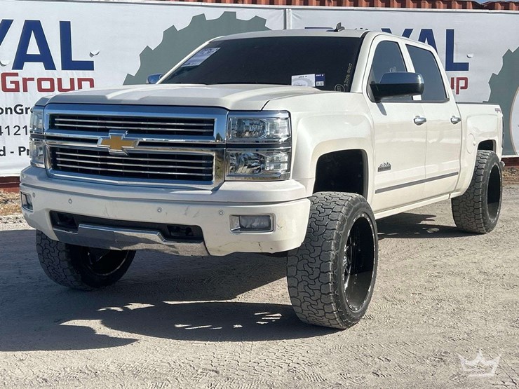 2014-chevrolet-silverado-1500-high-country-image-1