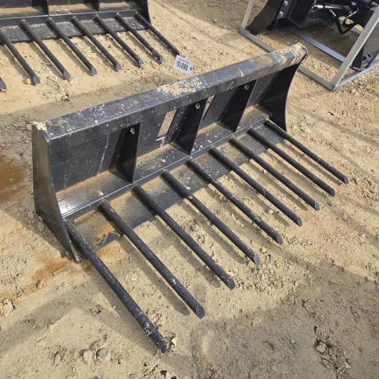 #6010 • NEW WOLVERINE SKID STEER X-TREME MANURE FORK 63" W