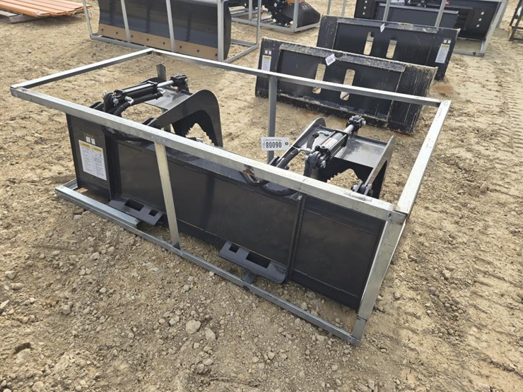 #6008-•-new-wolverine-skid-steer-72"-grapple-bucket-image-4
