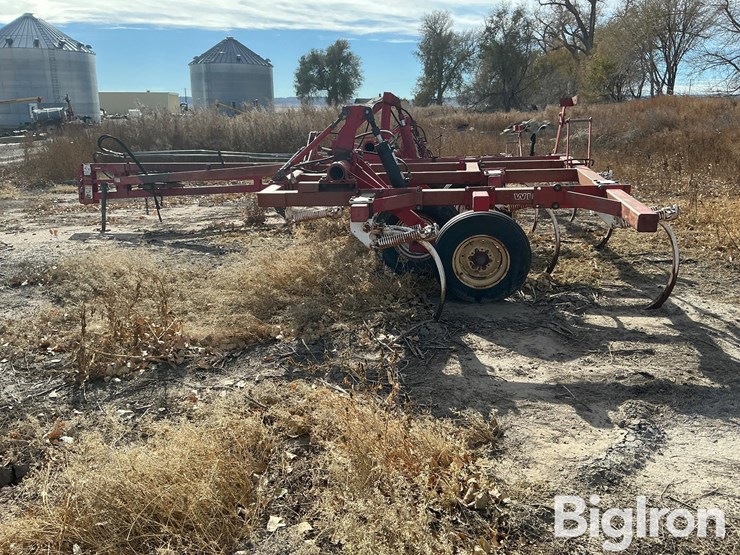 wilrich-30'-field-cultivator-image-8