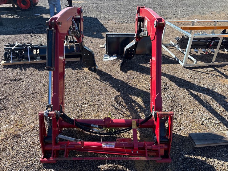 case-ih-l550-image-3