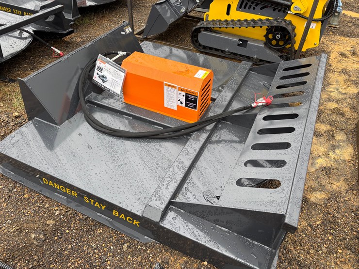 #88-•-wolverine-skid-steer-cutter-image-2