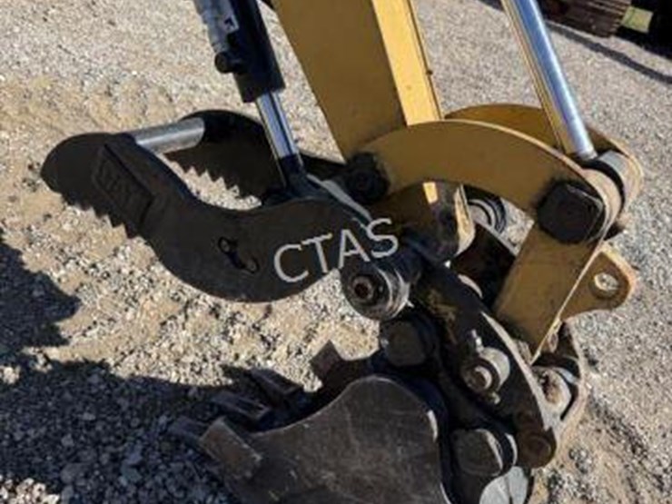 2011-caterpillar-302.5-image-3