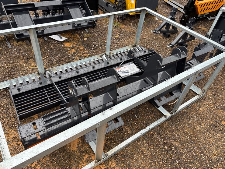 #96-•-wolverine-skid-steer-leveler-image-2