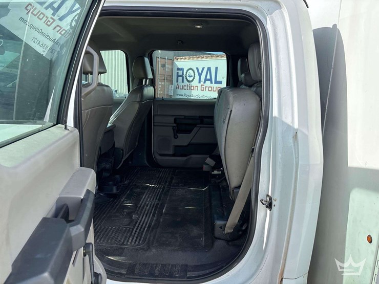 2017-ford-f550-image-17