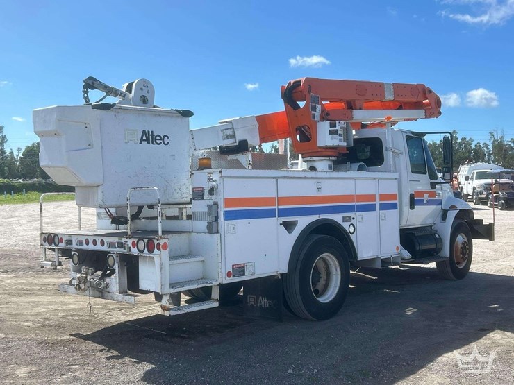 2006-international-durastar-4300-image-4