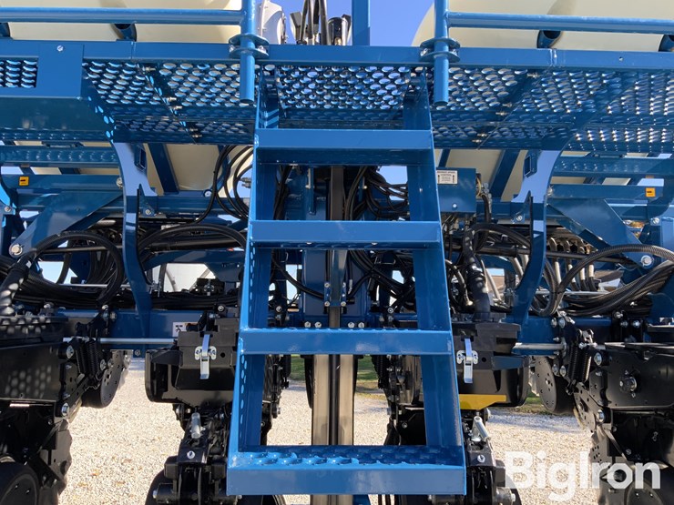 2023-kinze-3605-image-15