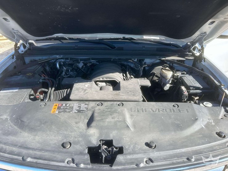 2017-chevrolet-tahoe-image-15