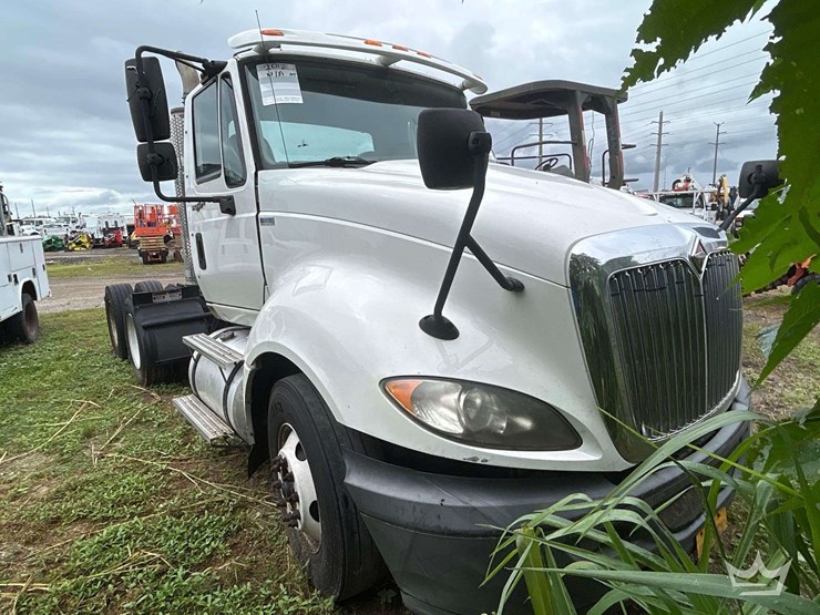 2012-international-prostar-image-29