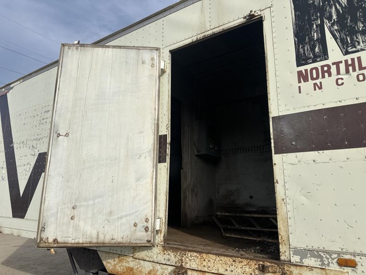 great-dane-trailer-image-15