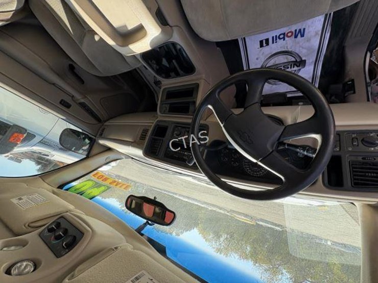 2005-chevrolet-tahoe-image-4