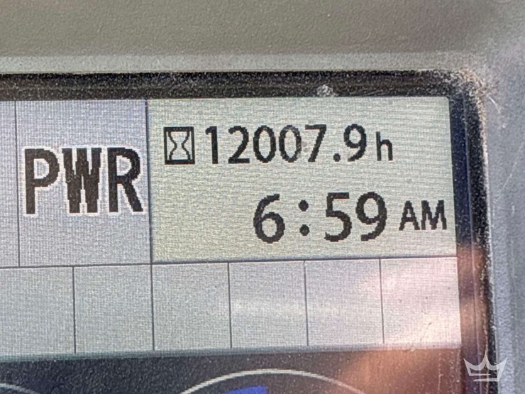 2013-deere-350g-lc-image-6