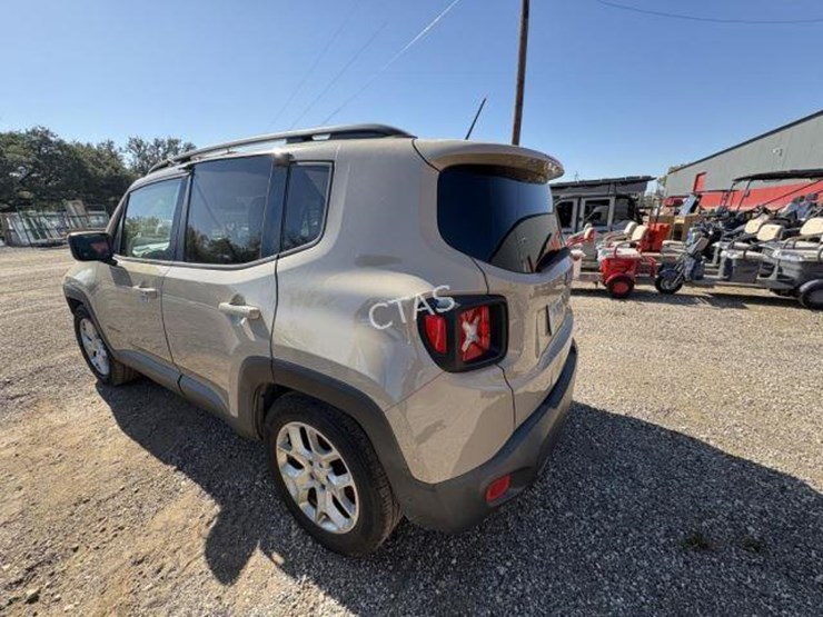 2015-jeep-renegade-image-9