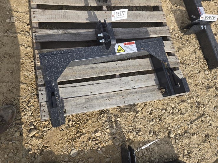 #5977-•-new-wolverine-cat.-i-3pt-quick-hitch--tr-26-01c-image-3