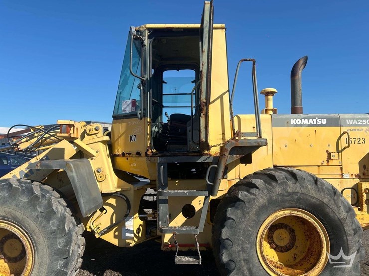 2003-komatsu-wa250-3mc-image-6