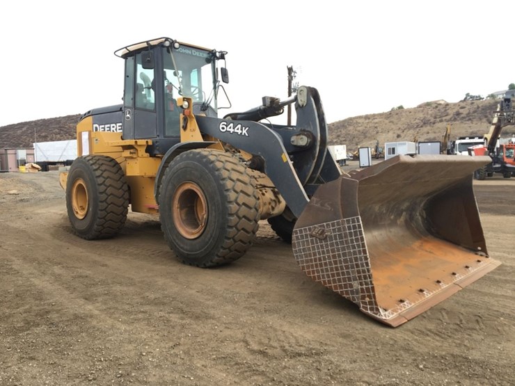 2015-deere-644k-image-2